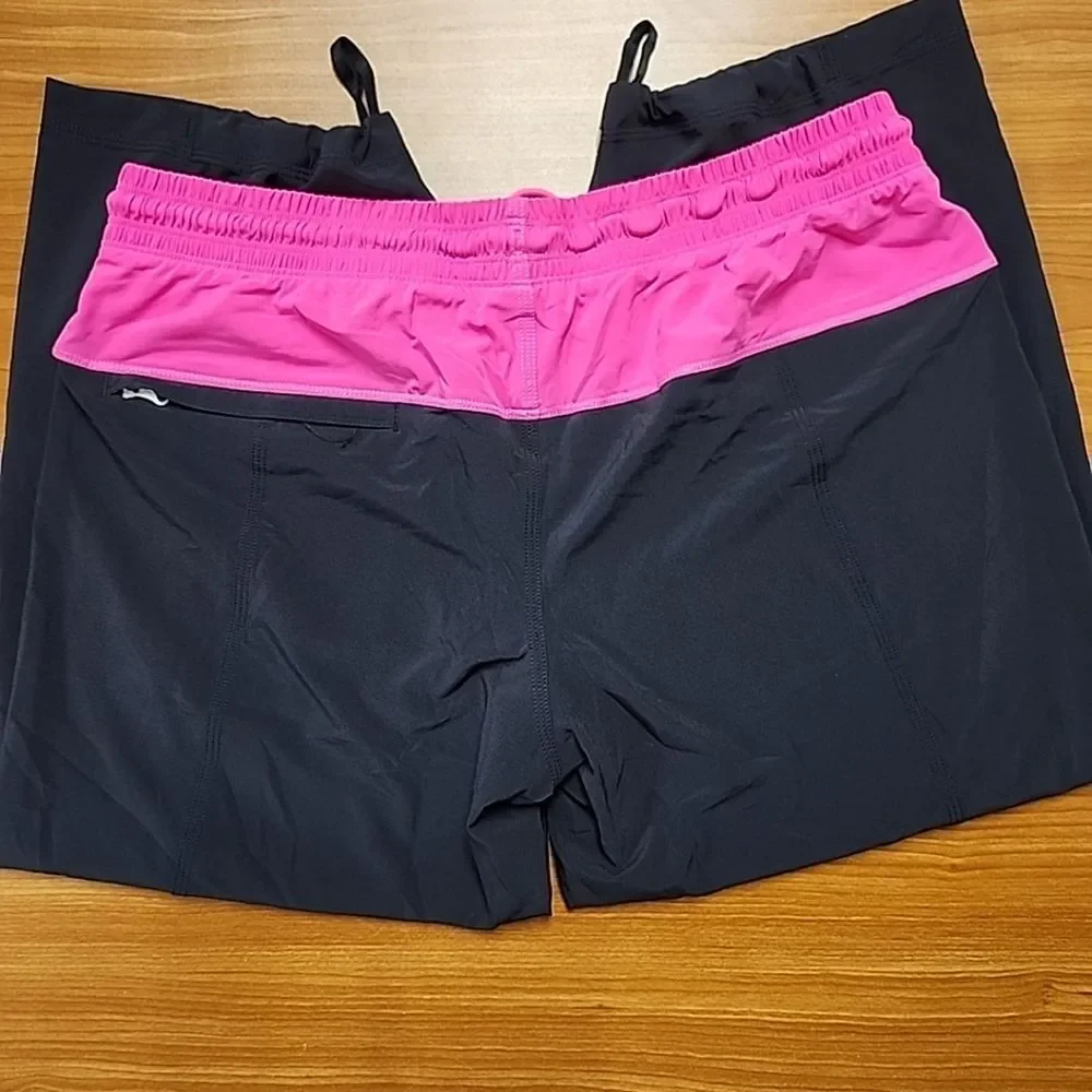 Lululemon Wide Leg Capri Yoga Pants Ankle Drawstring Back Pocket Sz 8 Black/Pink